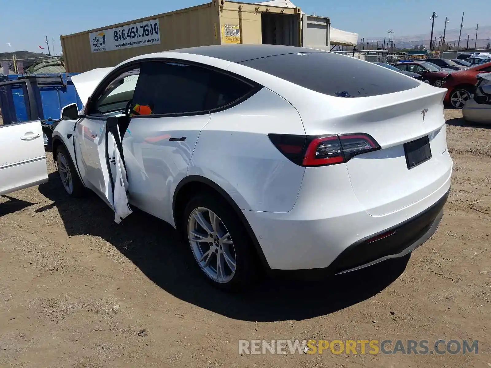 3 Photograph of a damaged car 5YJYGDEEXLF058942 TESLA MODEL Y 2020