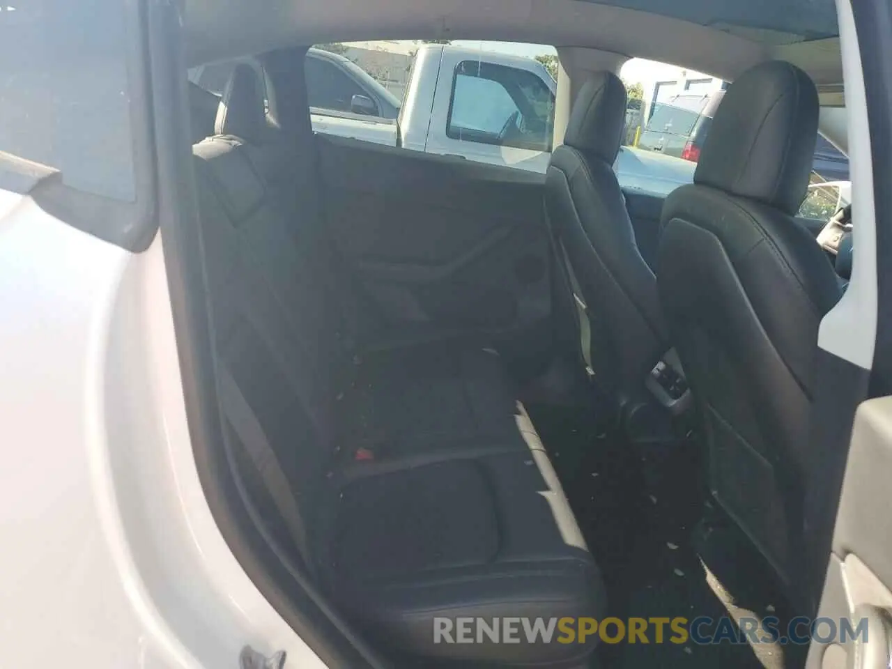 10 Photograph of a damaged car 5YJYGDEF0LF003098 TESLA MODEL Y 2020