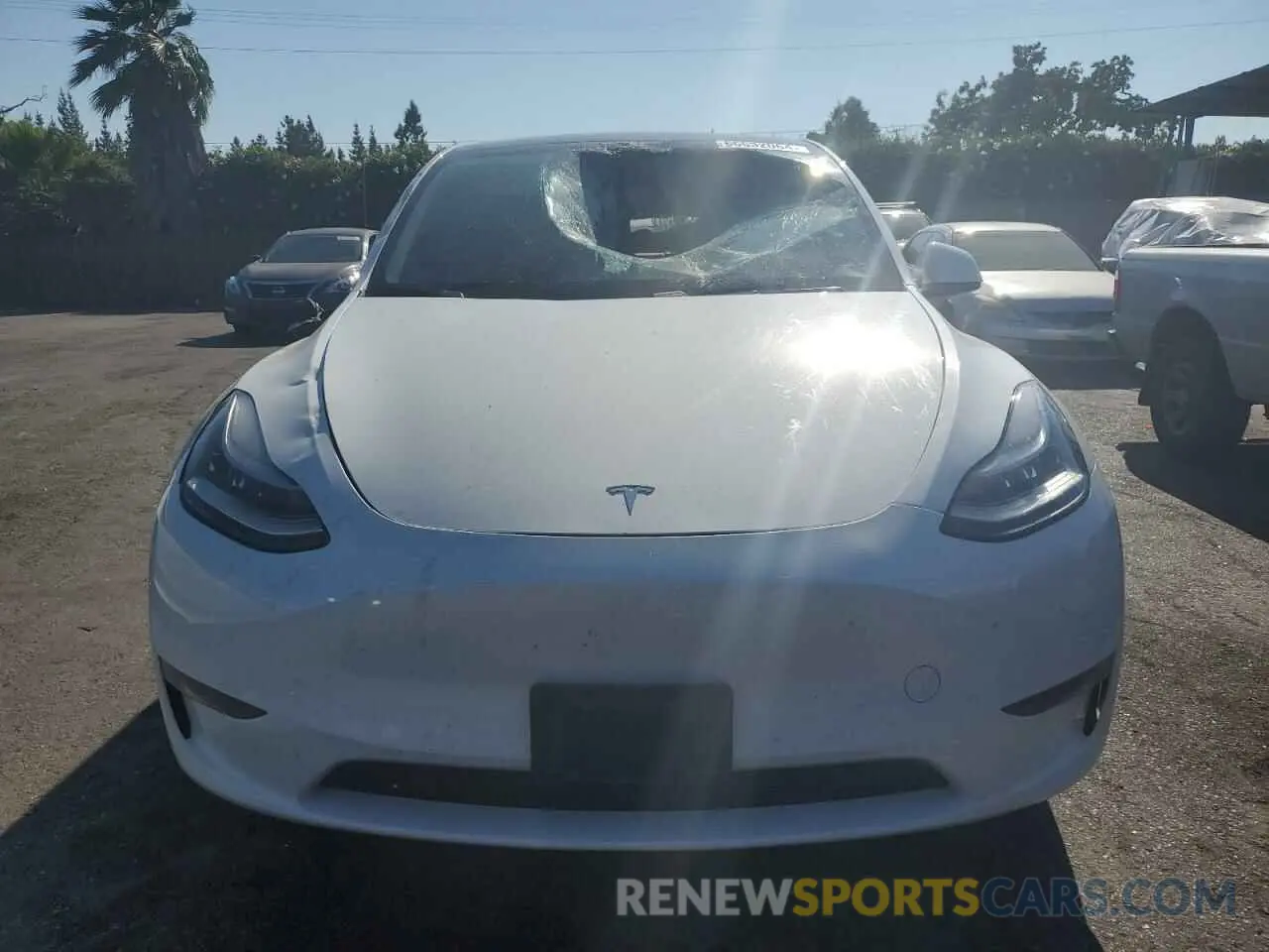 5 Photograph of a damaged car 5YJYGDEF0LF003098 TESLA MODEL Y 2020