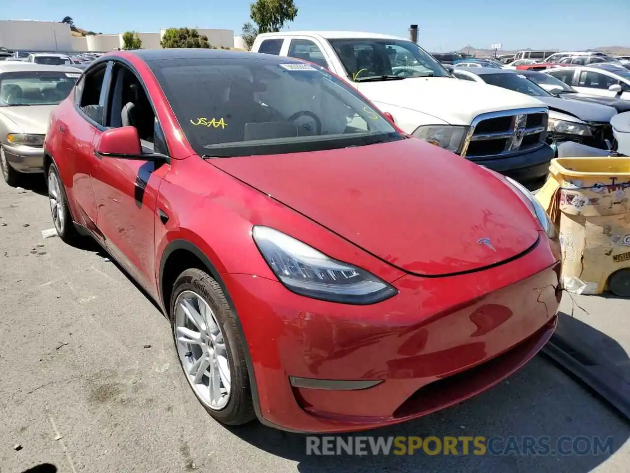 1 Photograph of a damaged car 5YJYGDEF0LF005675 TESLA MODEL Y 2020