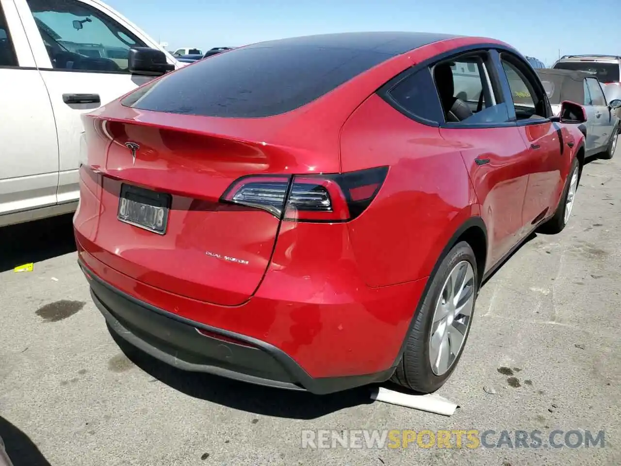 4 Photograph of a damaged car 5YJYGDEF0LF005675 TESLA MODEL Y 2020