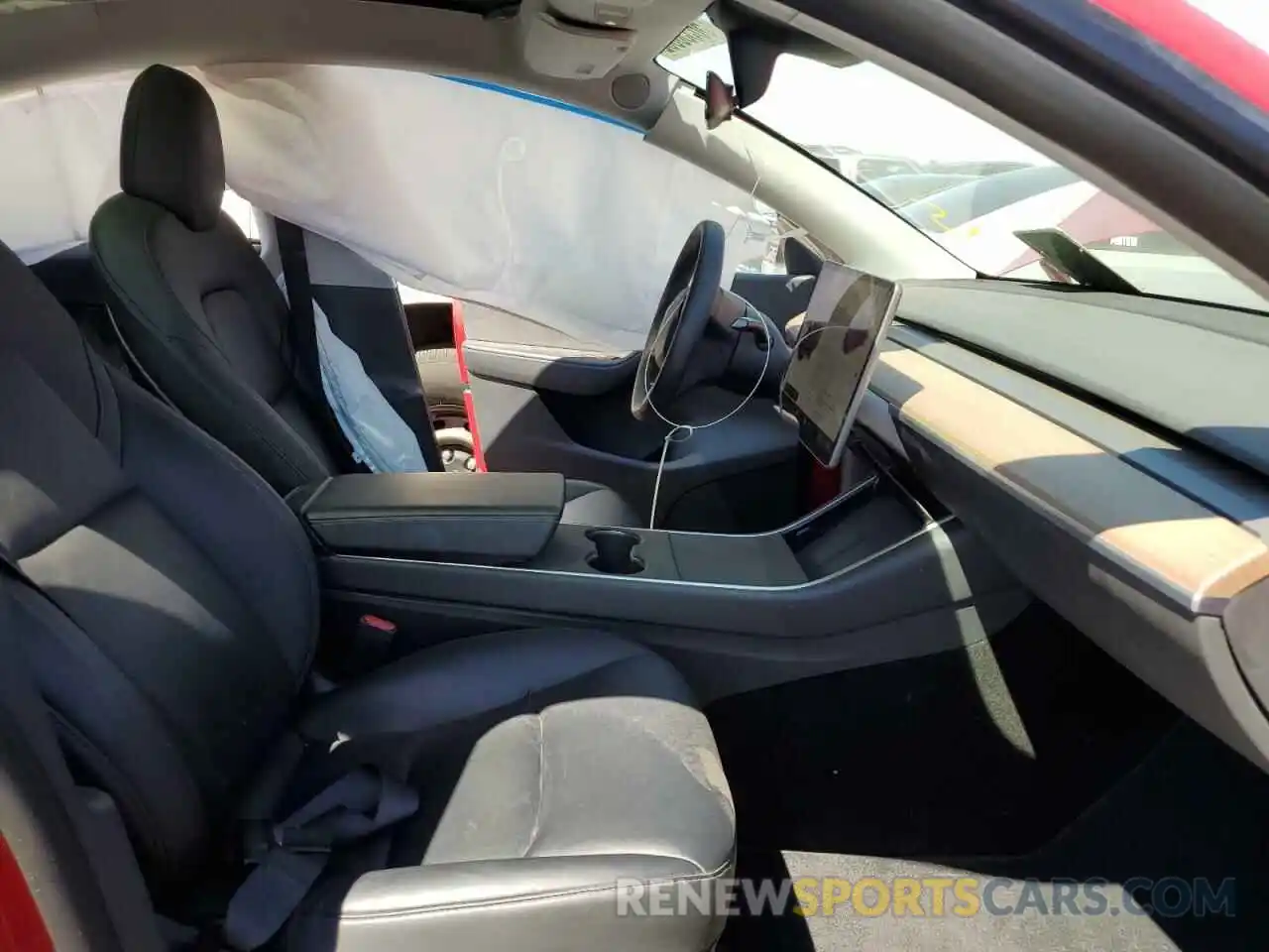 5 Photograph of a damaged car 5YJYGDEF0LF005675 TESLA MODEL Y 2020