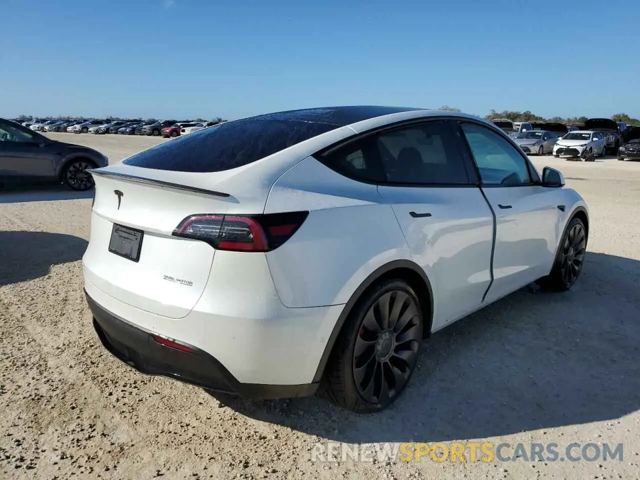 3 Photograph of a damaged car 5YJYGDEF0LF015008 TESLA MODEL Y 2020