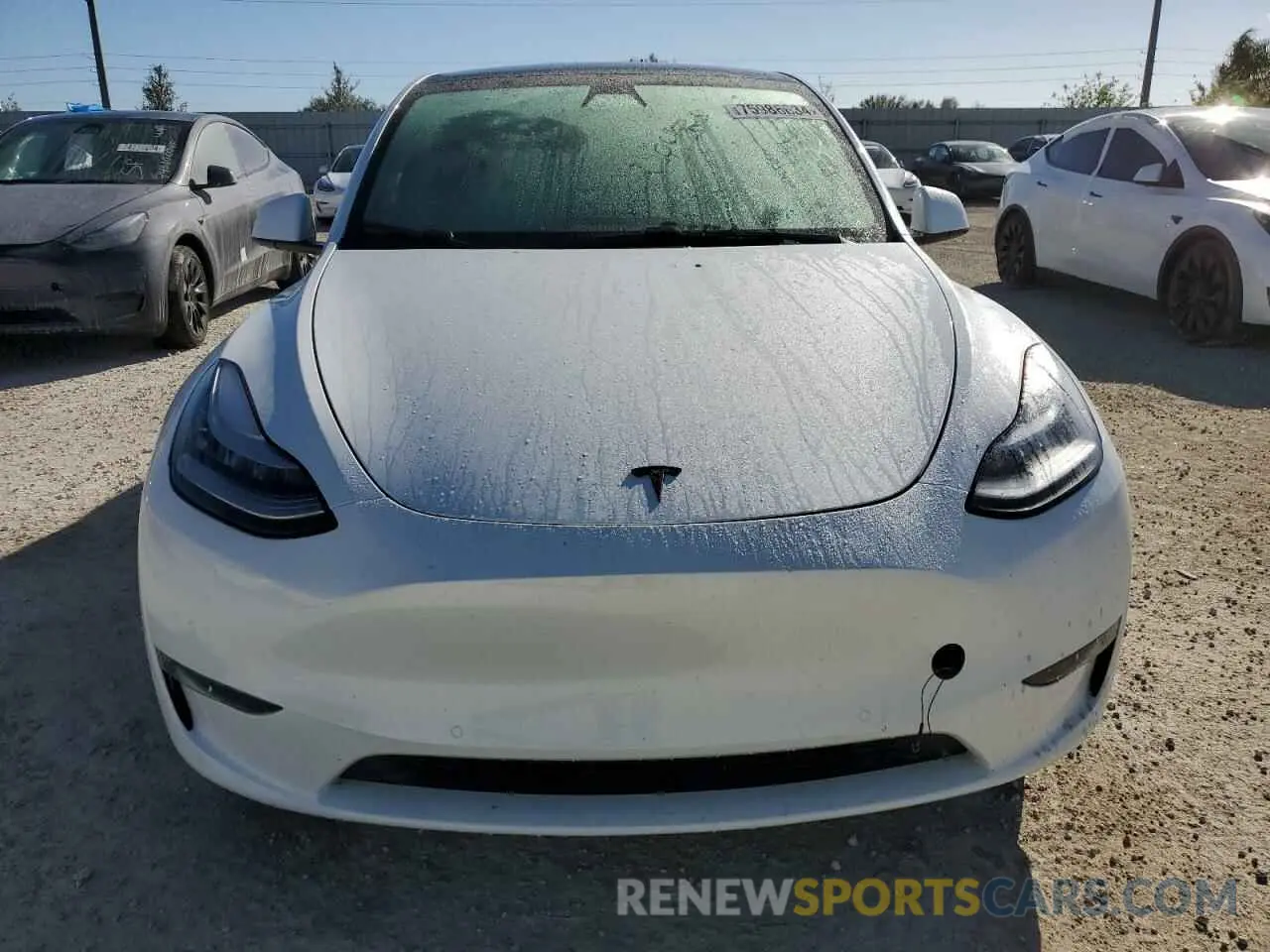 5 Photograph of a damaged car 5YJYGDEF0LF015008 TESLA MODEL Y 2020