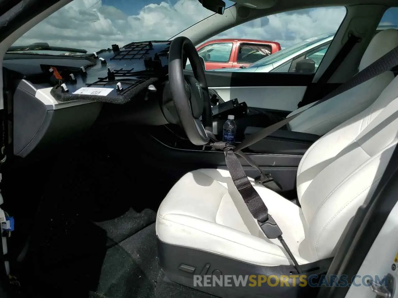 7 Photograph of a damaged car 5YJYGDEF0LF015008 TESLA MODEL Y 2020
