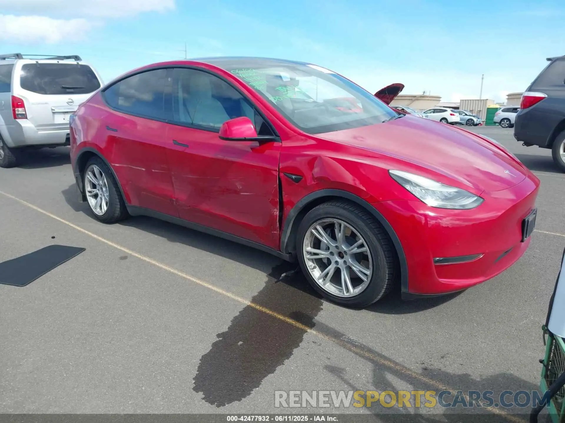 1 Photograph of a damaged car 5YJYGDEF0LF039096 TESLA MODEL Y 2020