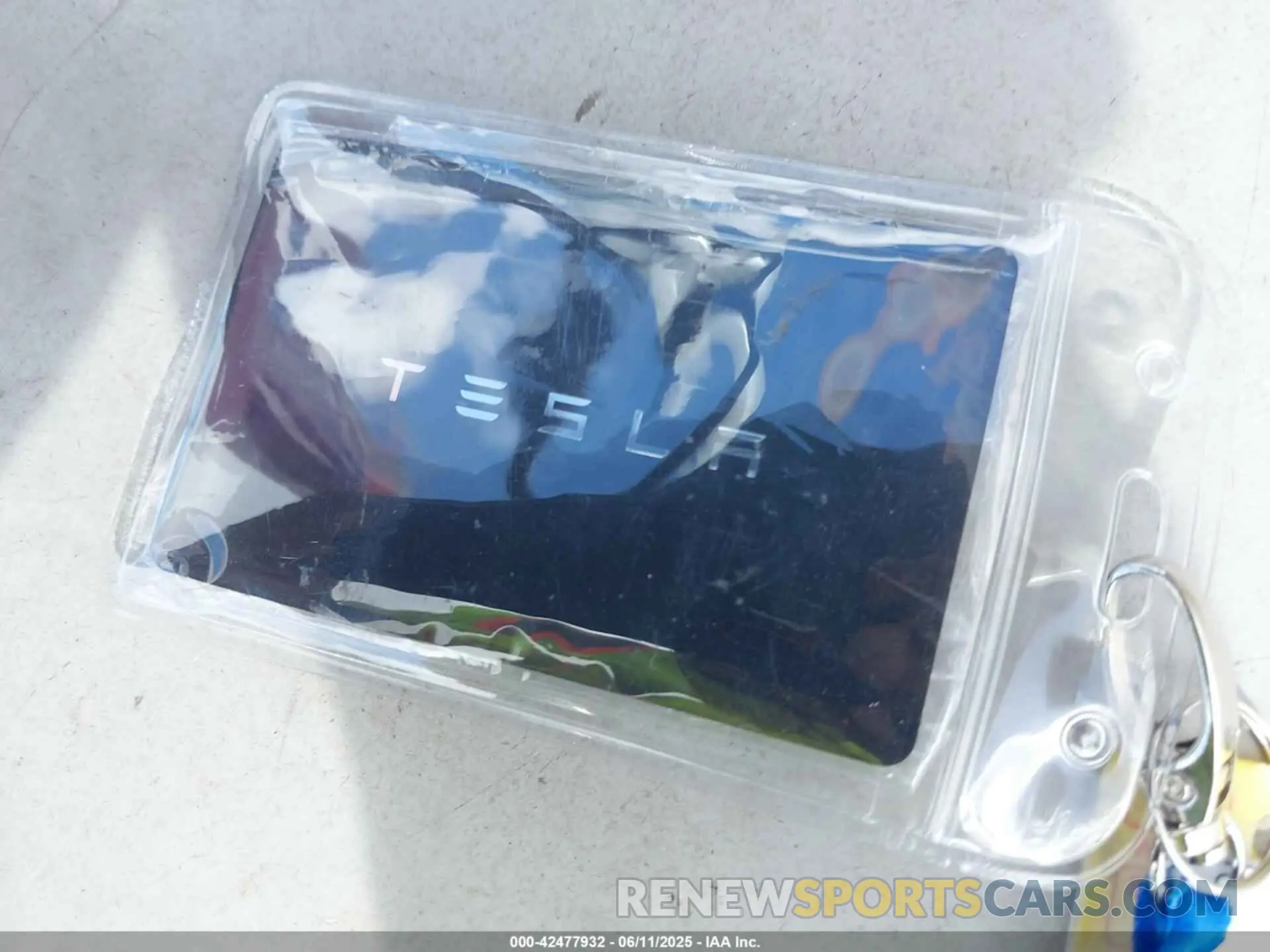 11 Photograph of a damaged car 5YJYGDEF0LF039096 TESLA MODEL Y 2020