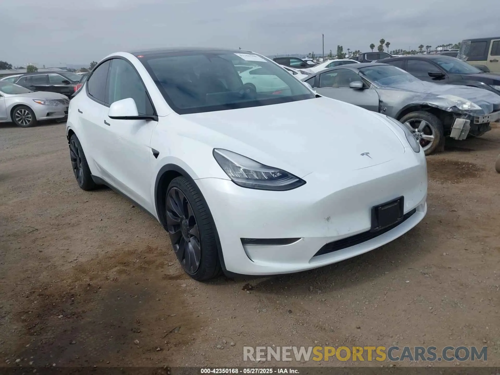 1 Photograph of a damaged car 5YJYGDEF0LF056397 TESLA MODEL Y 2020