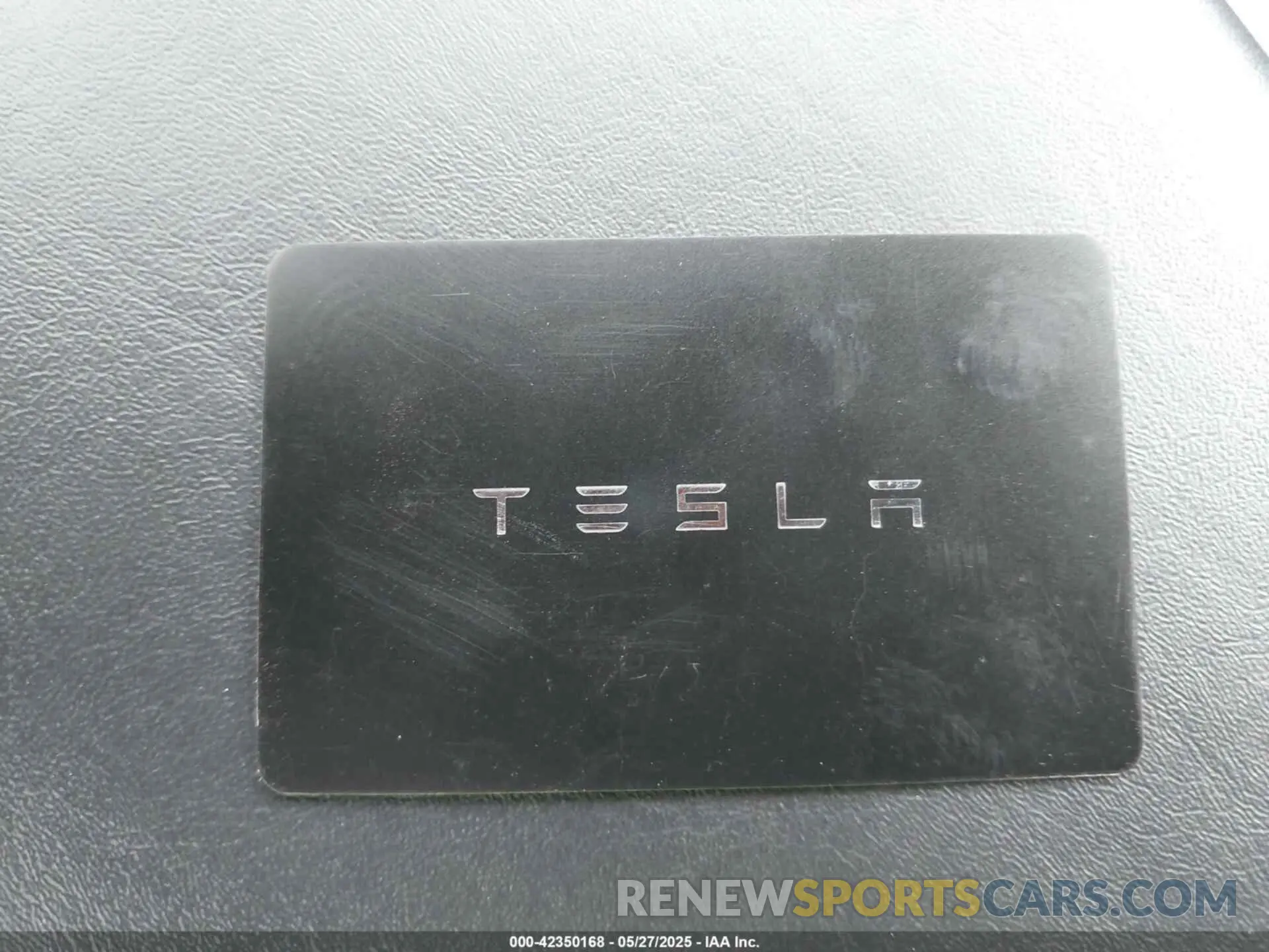 11 Photograph of a damaged car 5YJYGDEF0LF056397 TESLA MODEL Y 2020
