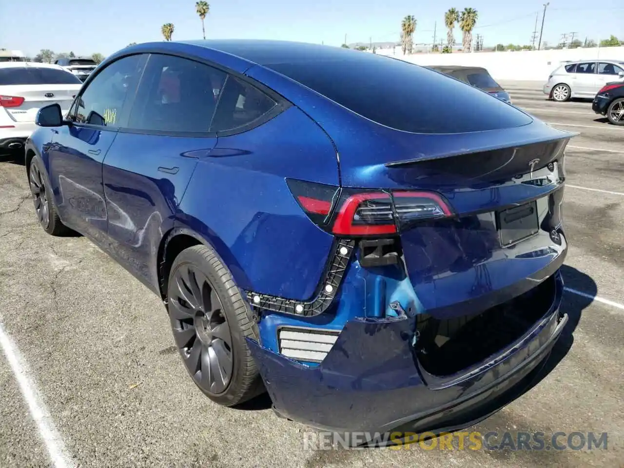 3 Photograph of a damaged car 5YJYGDEF1LF000372 TESLA MODEL Y 2020