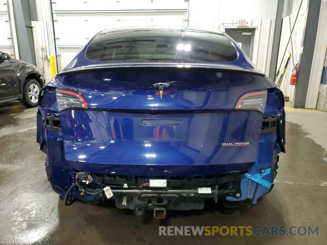 6 Photograph of a damaged car 5YJYGDEF1LF035901 TESLA MODEL Y 2020