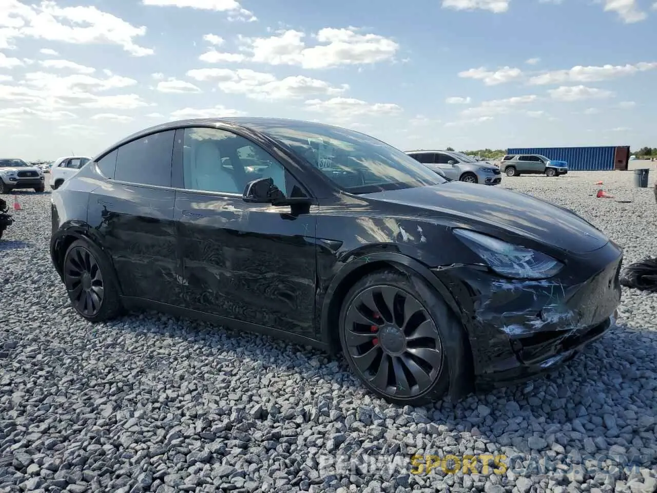 4 Photograph of a damaged car 5YJYGDEF1LF049782 TESLA MODEL Y 2020