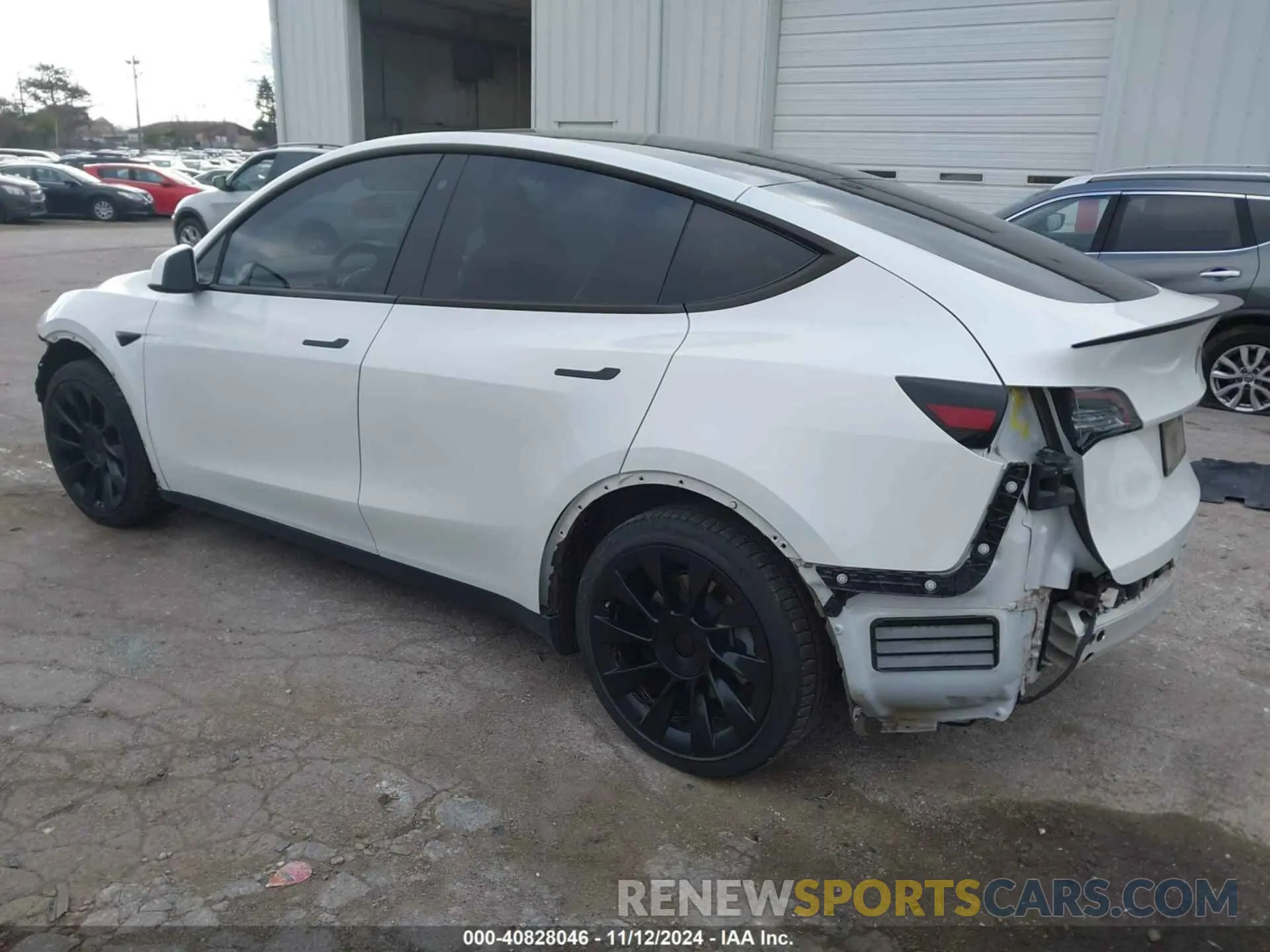 3 Photograph of a damaged car 5YJYGDEF2LF004222 TESLA MODEL Y 2020
