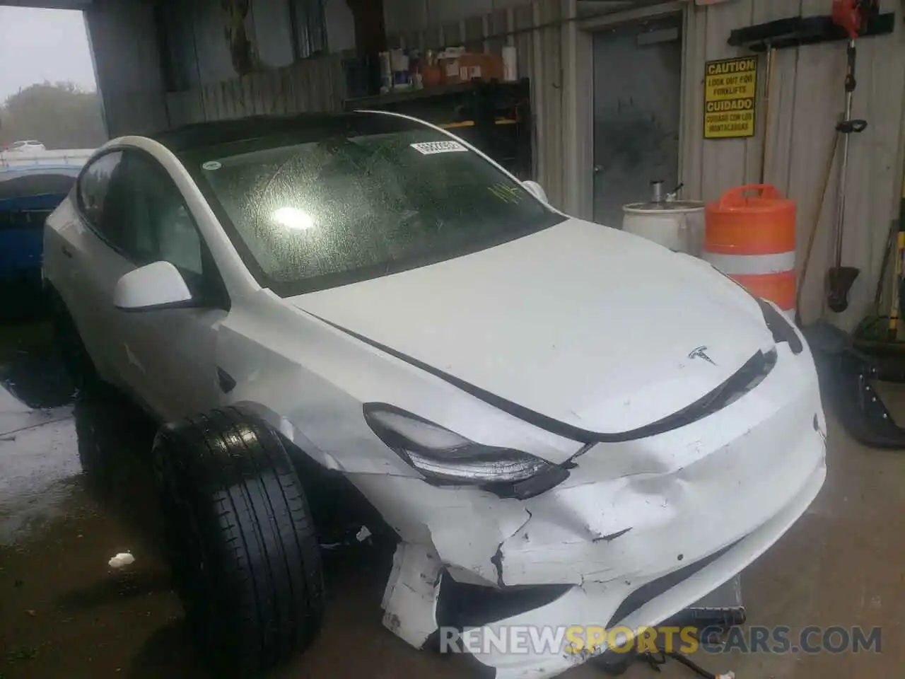 1 Photograph of a damaged car 5YJYGDEF2LF041738 TESLA MODEL Y 2020