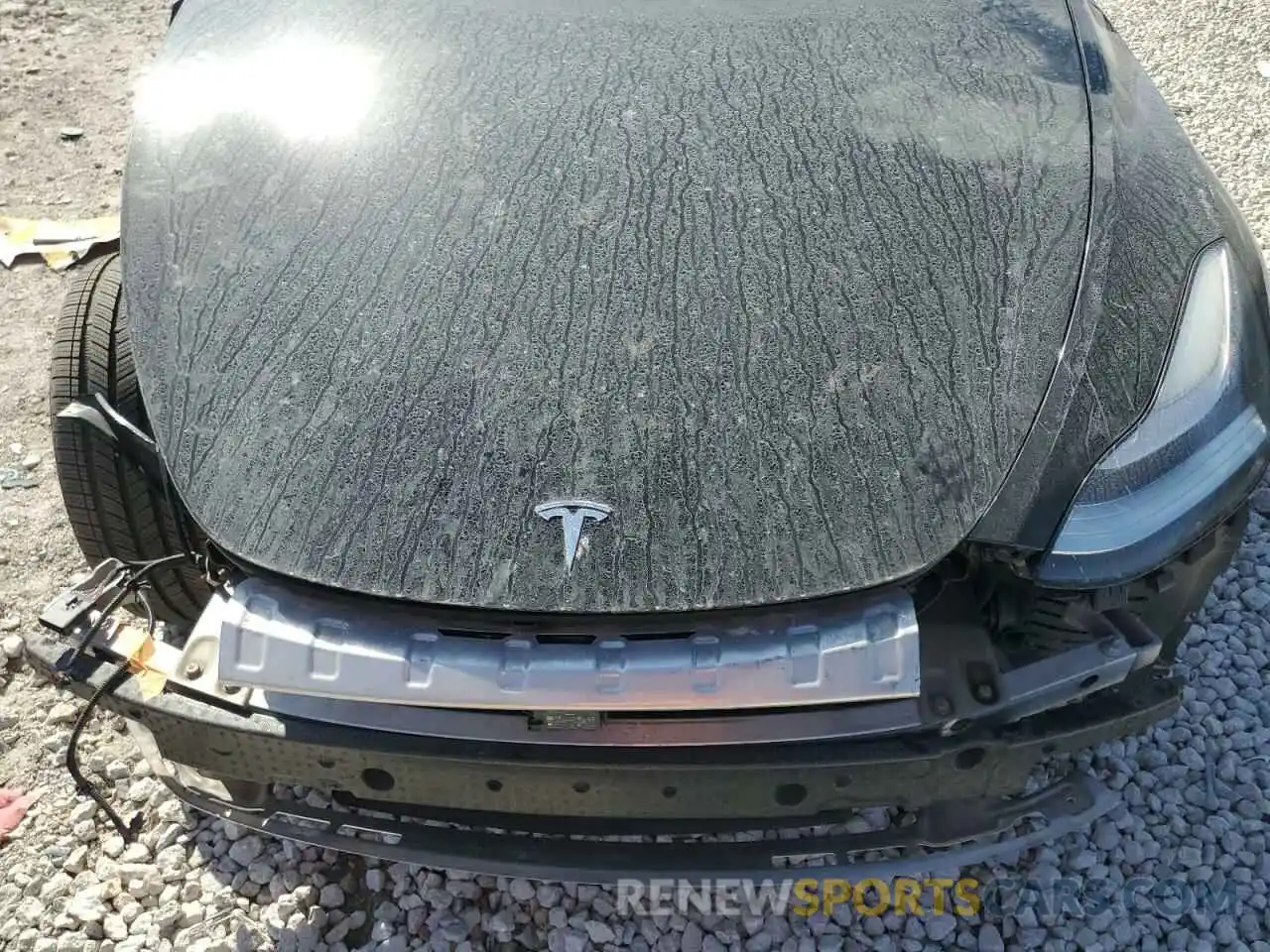 11 Photograph of a damaged car 5YJYGDEF2LF049855 TESLA MODEL Y 2020