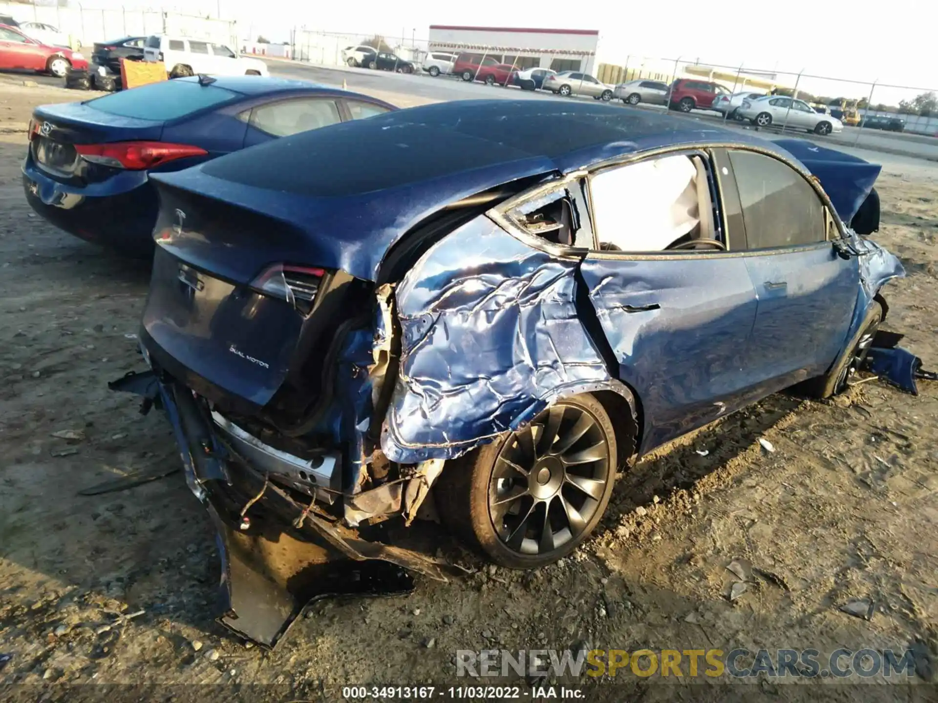 4 Photograph of a damaged car 5YJYGDEF3LF002138 TESLA MODEL Y 2020