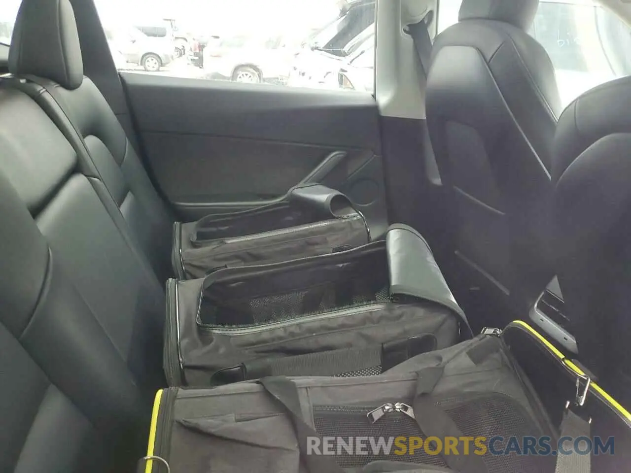 10 Photograph of a damaged car 5YJYGDEF3LF028061 TESLA MODEL Y 2020