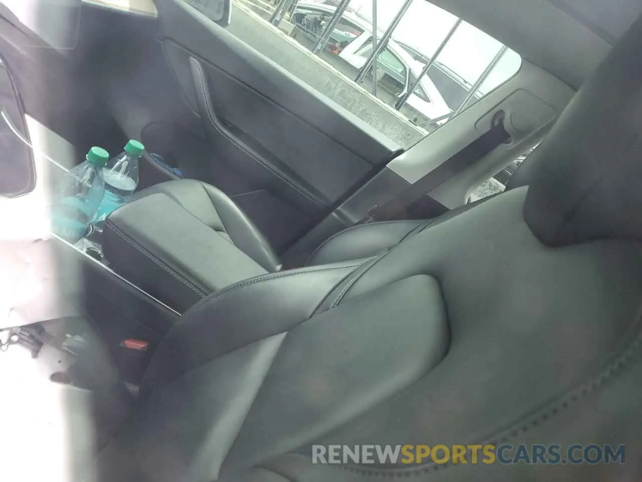 8 Photograph of a damaged car 5YJYGDEF3LF028061 TESLA MODEL Y 2020