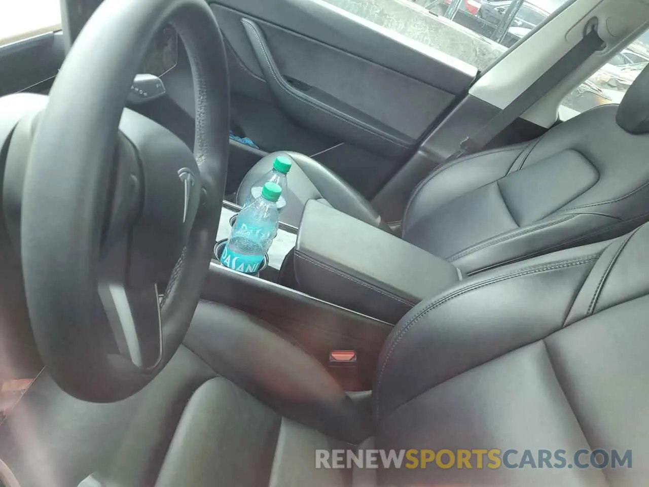 9 Photograph of a damaged car 5YJYGDEF3LF028061 TESLA MODEL Y 2020