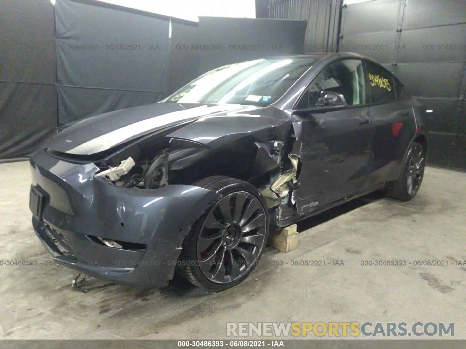 2 Photograph of a damaged car 5YJYGDEF3LF033664 TESLA MODEL Y 2020