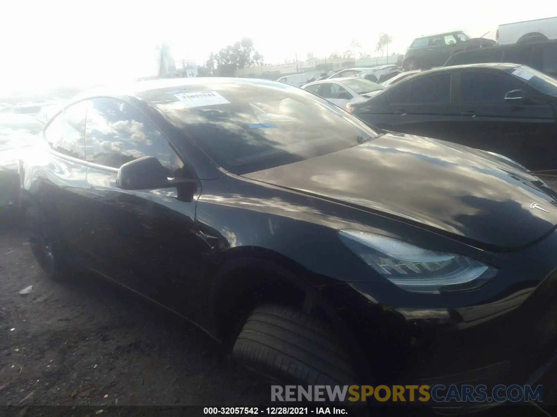 1 Photograph of a damaged car 5YJYGDEF3LF038444 TESLA MODEL Y 2020