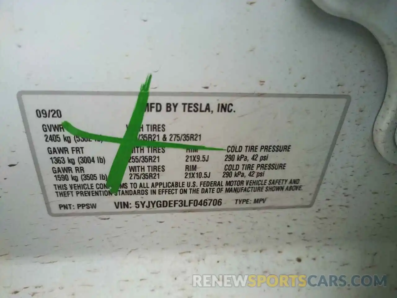 10 Photograph of a damaged car 5YJYGDEF3LF046706 TESLA MODEL Y 2020