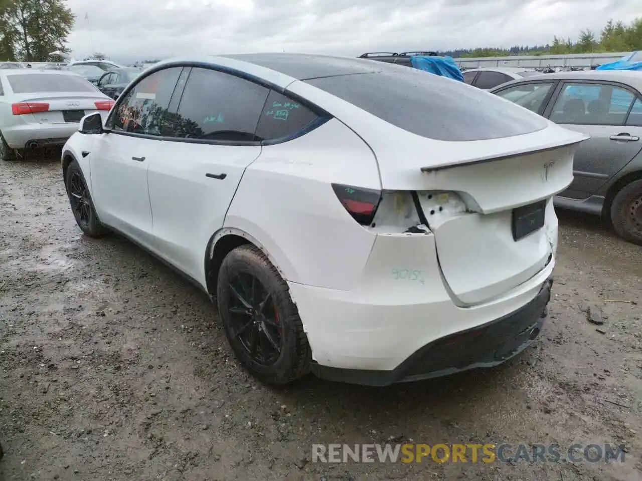 3 Photograph of a damaged car 5YJYGDEF3LF046706 TESLA MODEL Y 2020