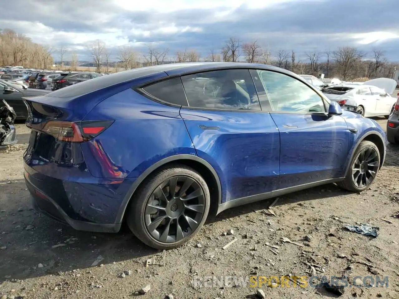 3 Photograph of a damaged car 5YJYGDEF4LF003105 TESLA MODEL Y 2020