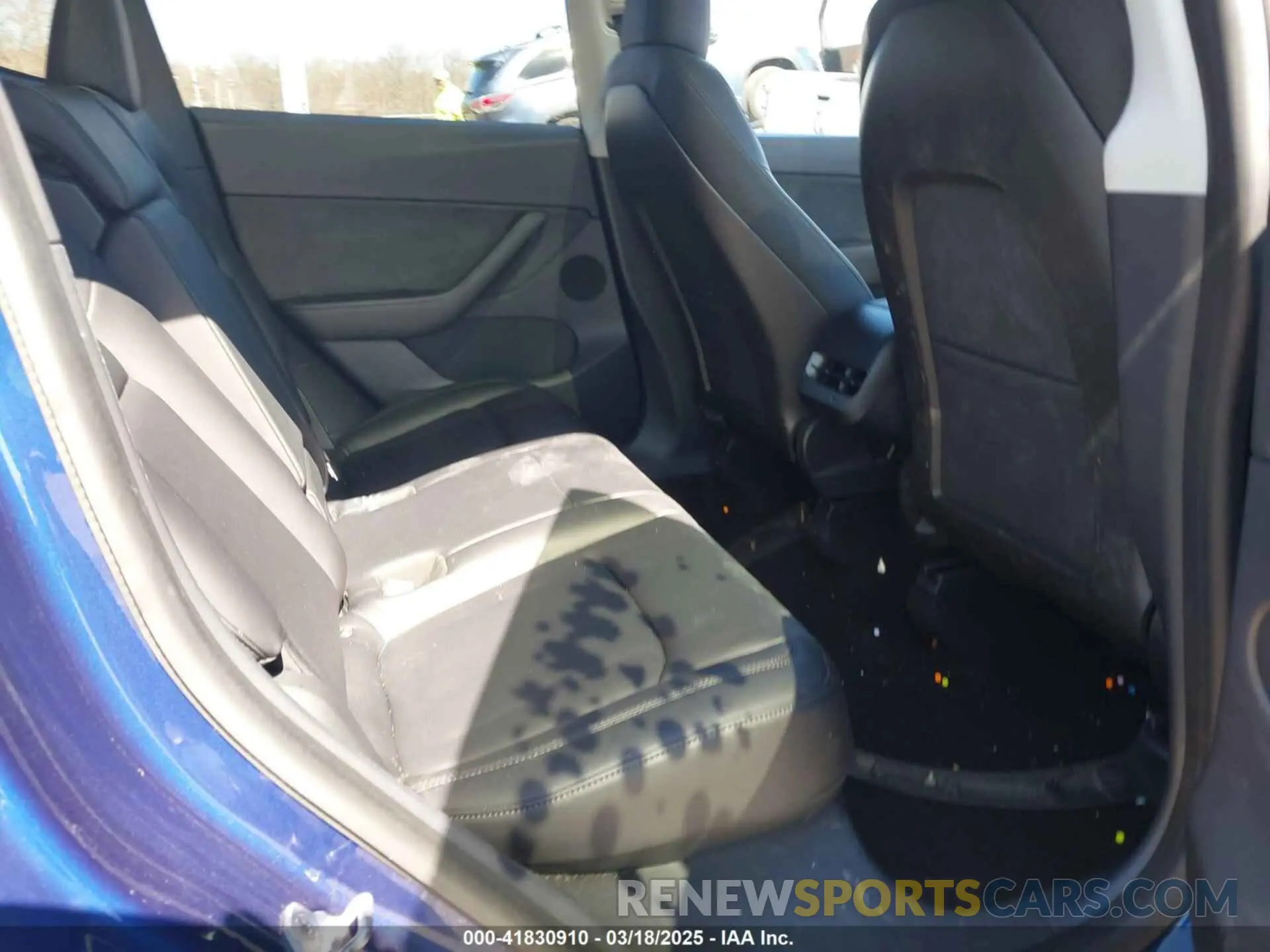 8 Photograph of a damaged car 5YJYGDEF4LF005534 TESLA MODEL Y 2020