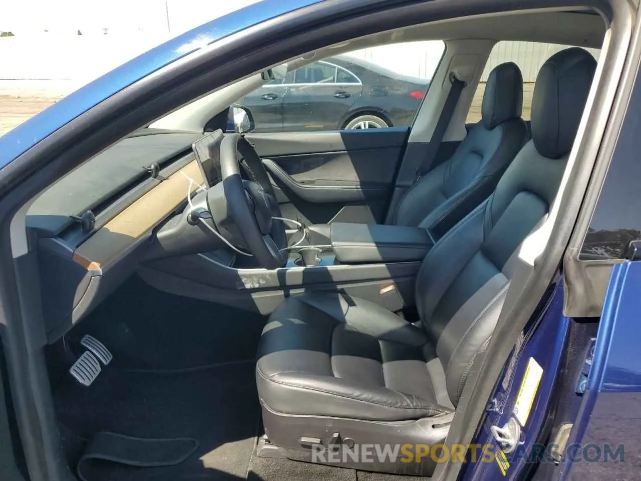 7 Photograph of a damaged car 5YJYGDEF4LF014041 TESLA MODEL Y 2020