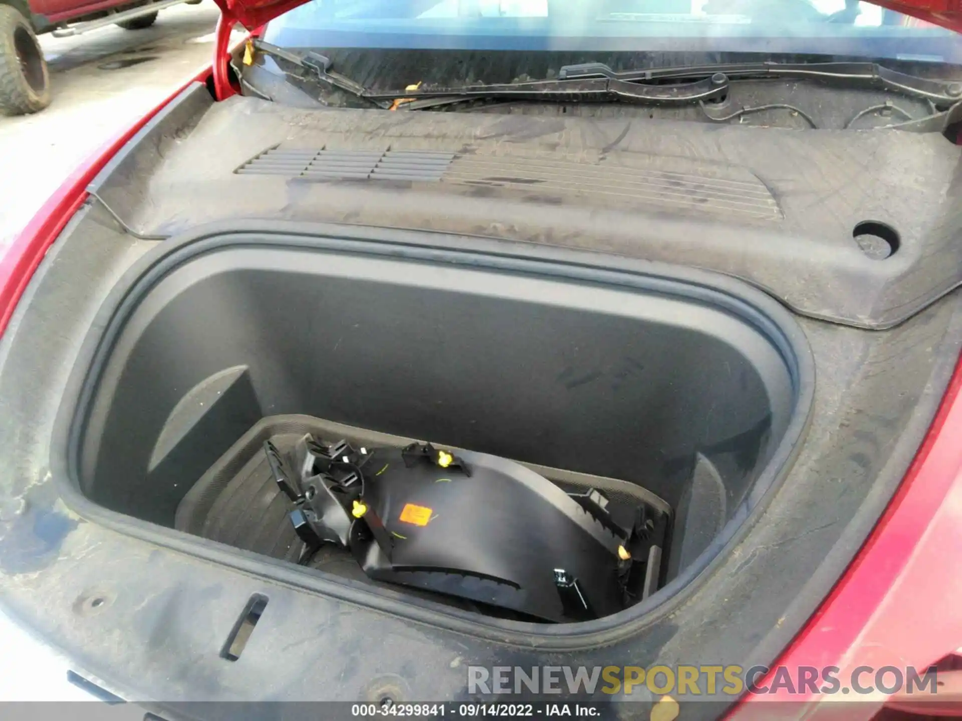 10 Photograph of a damaged car 5YJYGDEF4LF018168 TESLA MODEL Y 2020