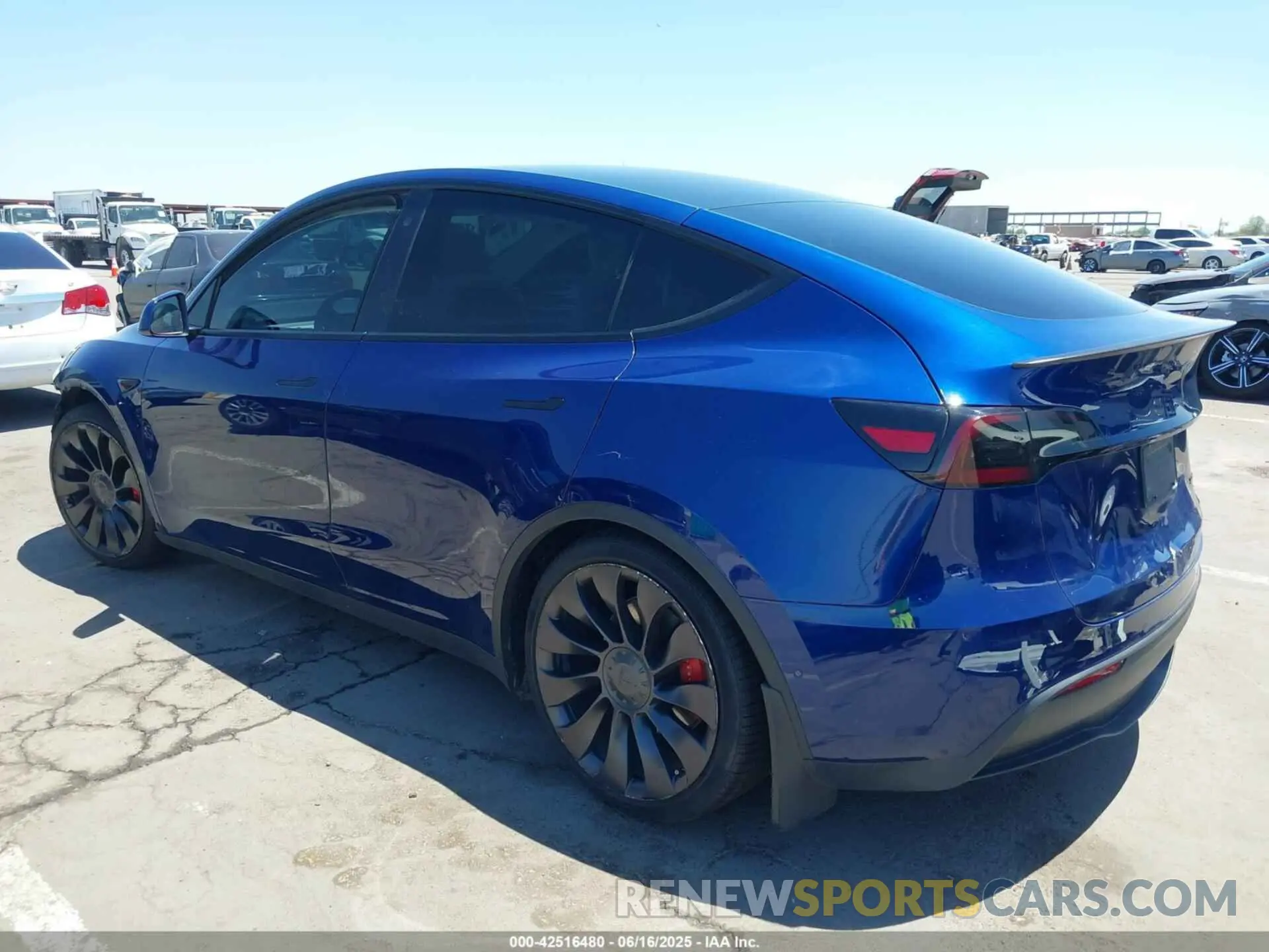 3 Photograph of a damaged car 5YJYGDEF4LF034418 TESLA MODEL Y 2020