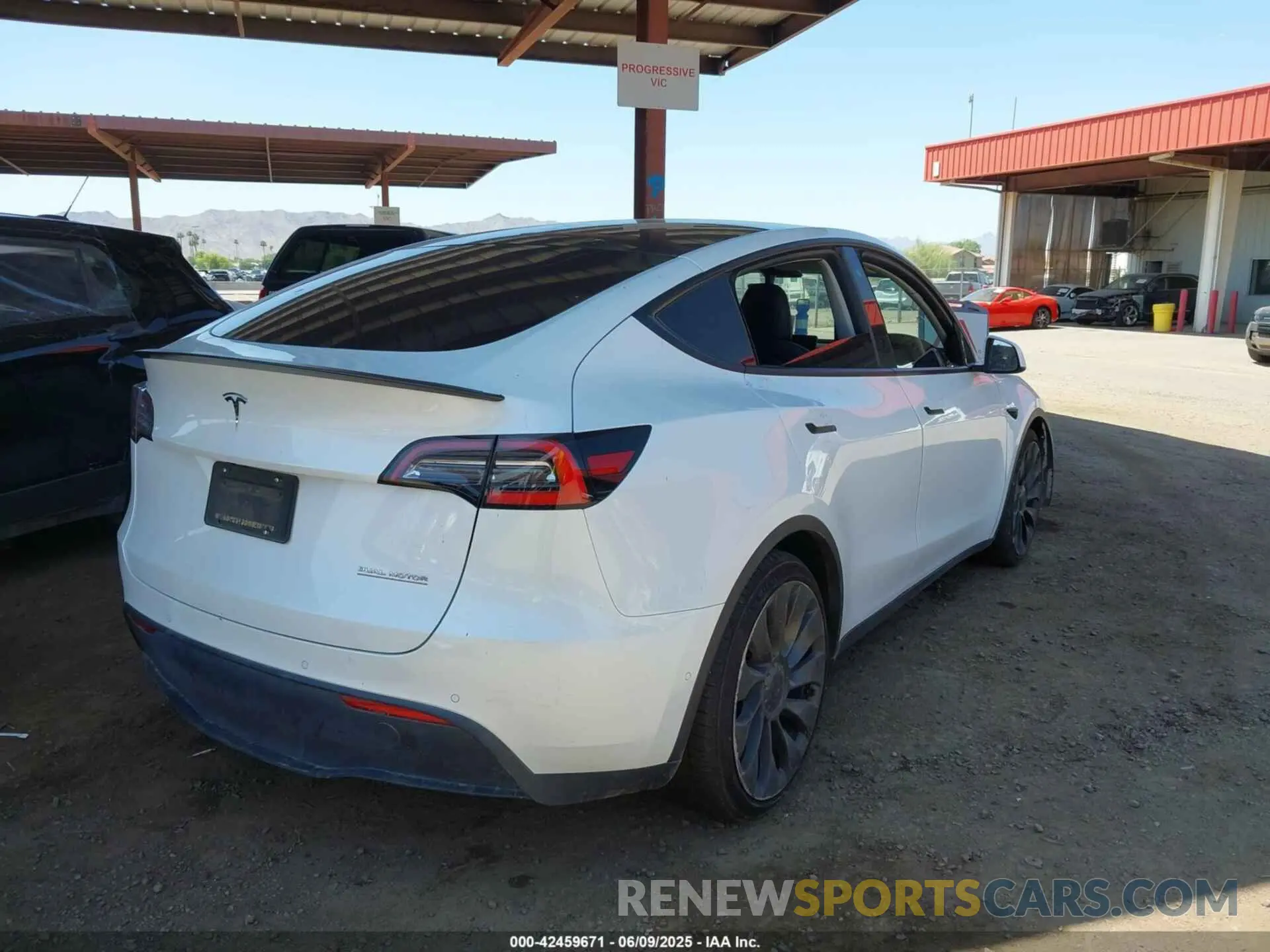 4 Photograph of a damaged car 5YJYGDEF4LF057293 TESLA MODEL Y 2020