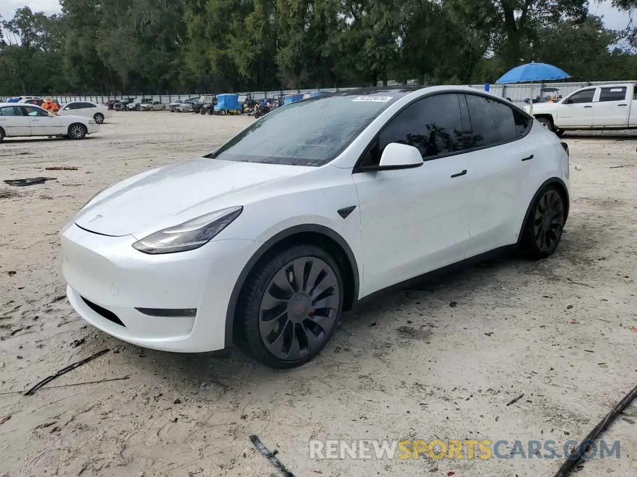 1 Photograph of a damaged car 5YJYGDEF5LF046822 TESLA MODEL Y 2020