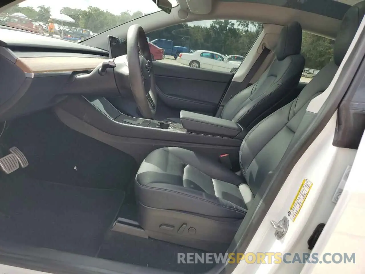 7 Photograph of a damaged car 5YJYGDEF5LF046822 TESLA MODEL Y 2020