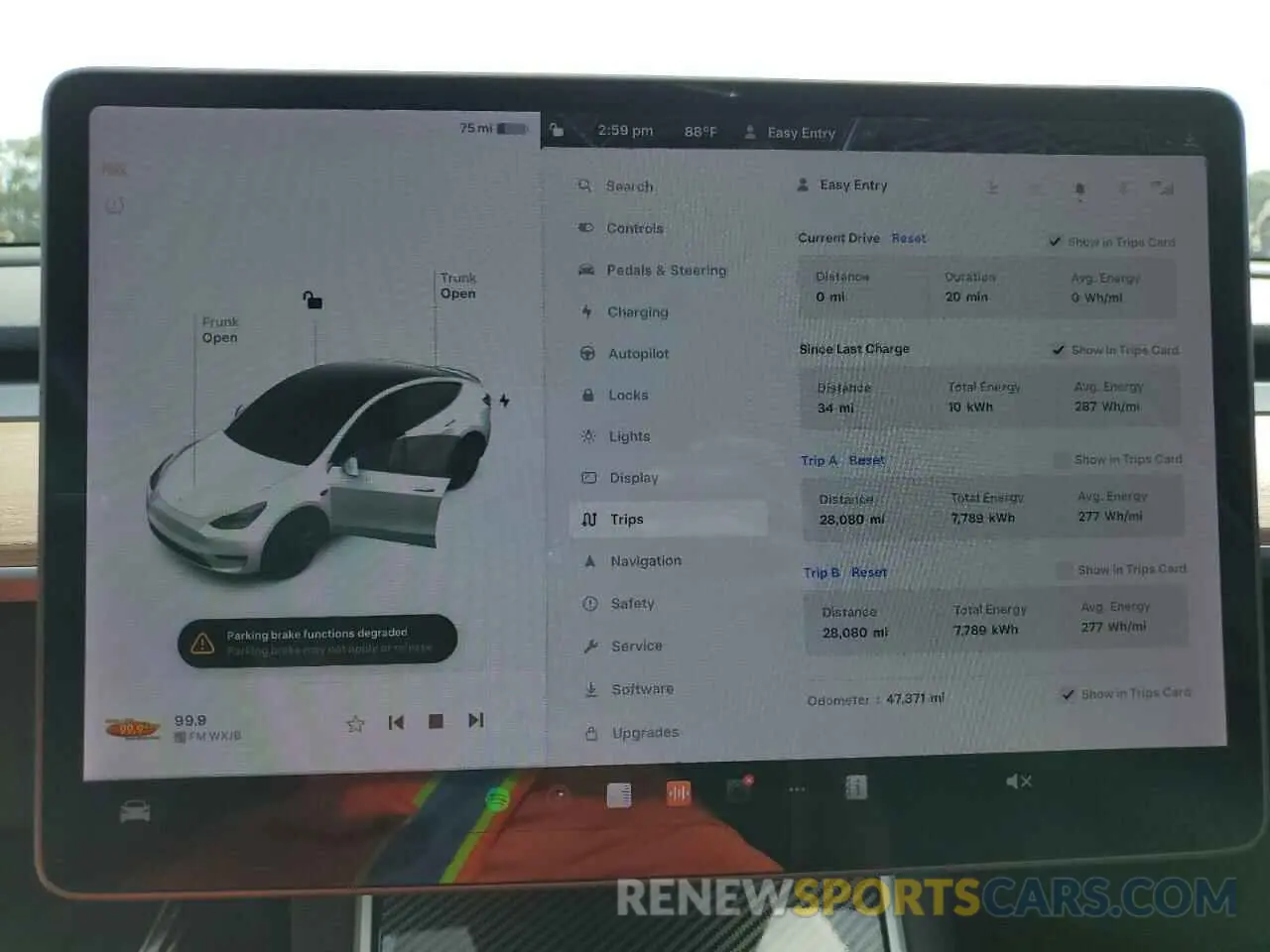 9 Photograph of a damaged car 5YJYGDEF5LF046822 TESLA MODEL Y 2020