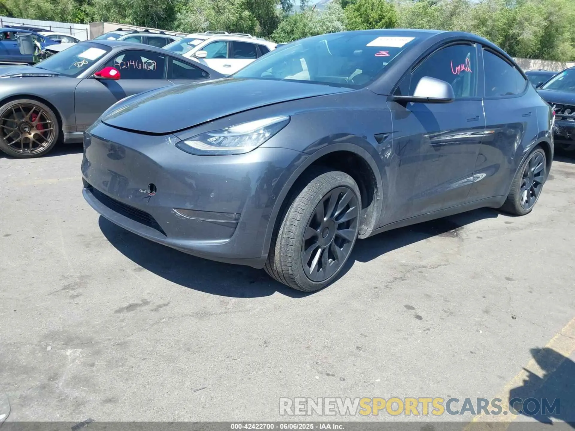 2 Photograph of a damaged car 5YJYGDEF6LF000643 TESLA MODEL Y 2020