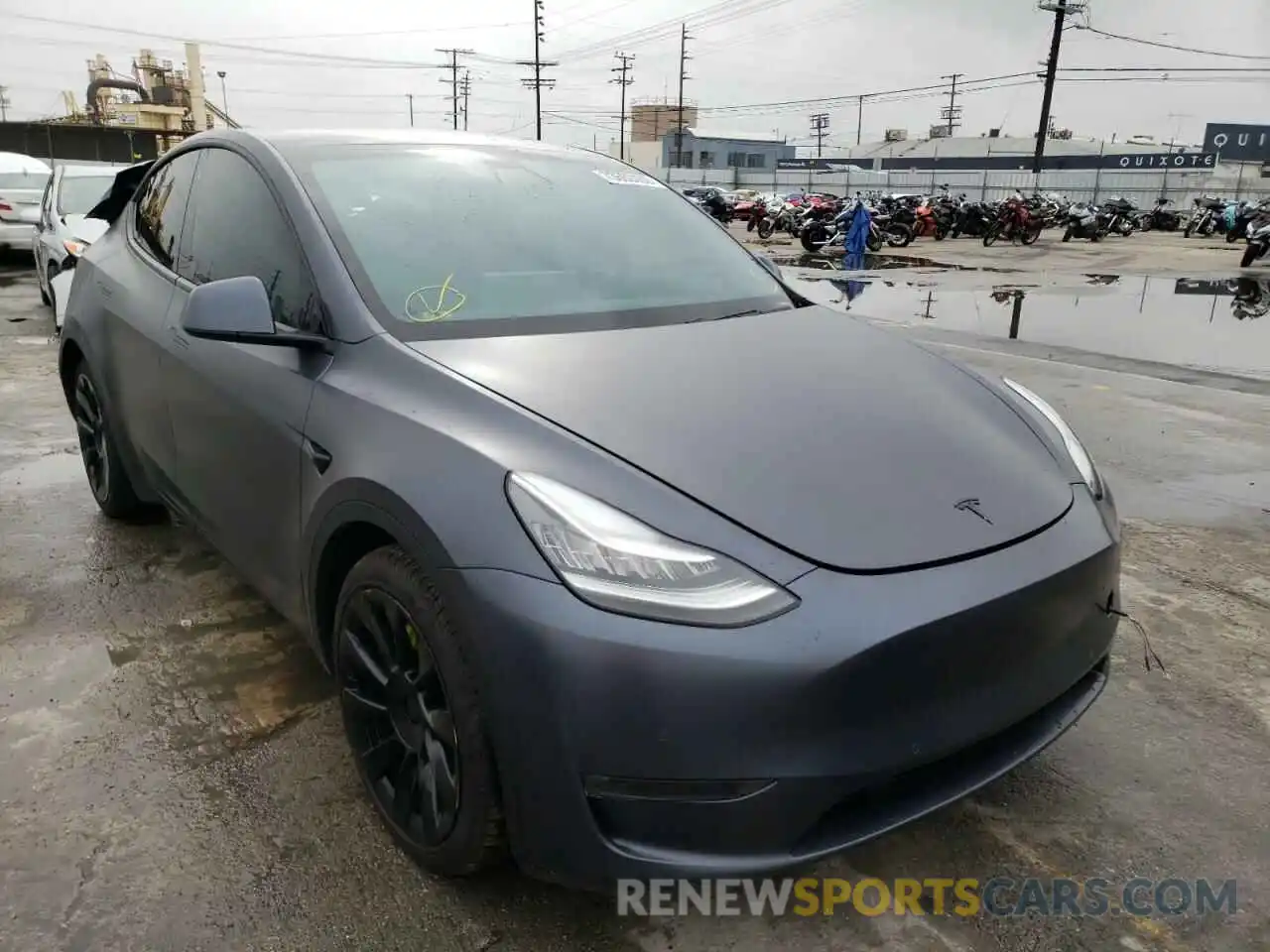 4 Photograph of a damaged car 5YJYGDEF6LF002473 TESLA MODEL Y 2020