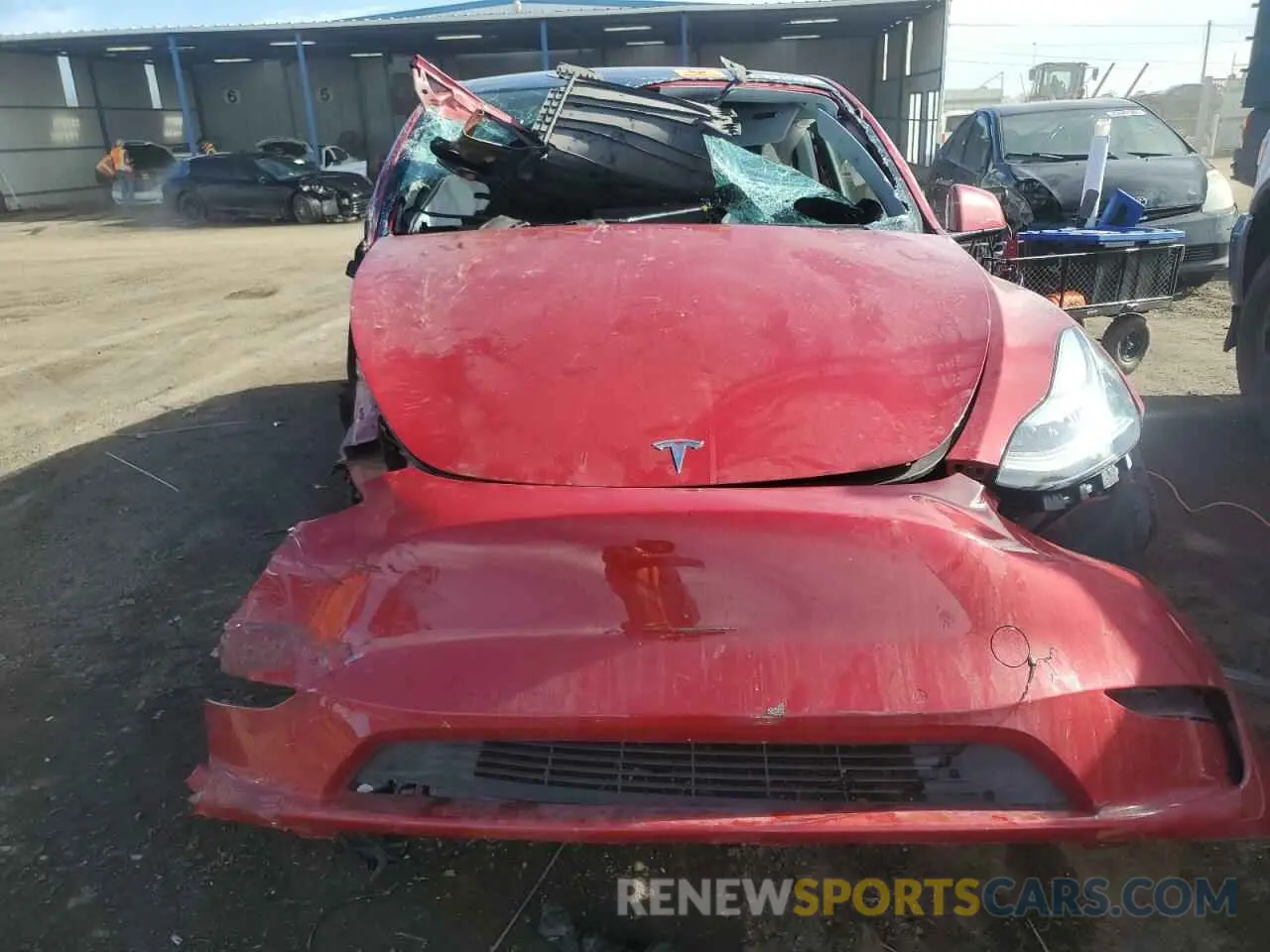 5 Photograph of a damaged car 5YJYGDEF6LF009729 TESLA MODEL Y 2020
