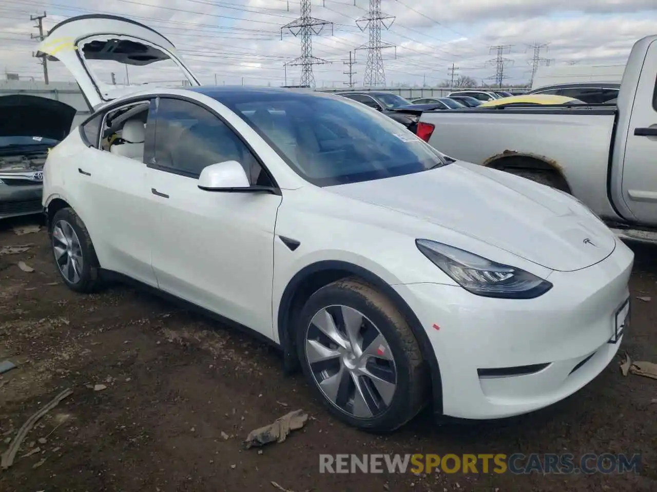 4 Photograph of a damaged car 5YJYGDEF6LF018544 TESLA MODEL Y 2020