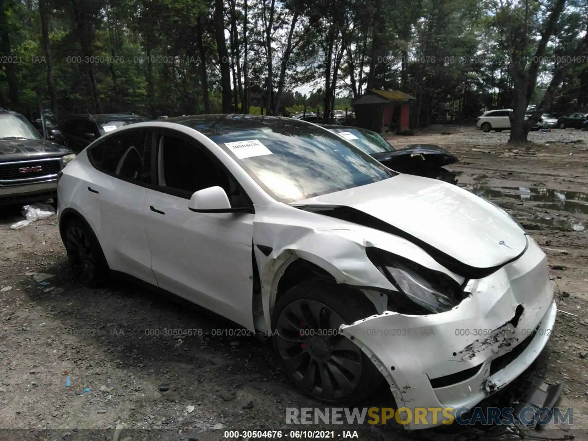 1 Photograph of a damaged car 5YJYGDEF6LF037496 TESLA MODEL Y 2020