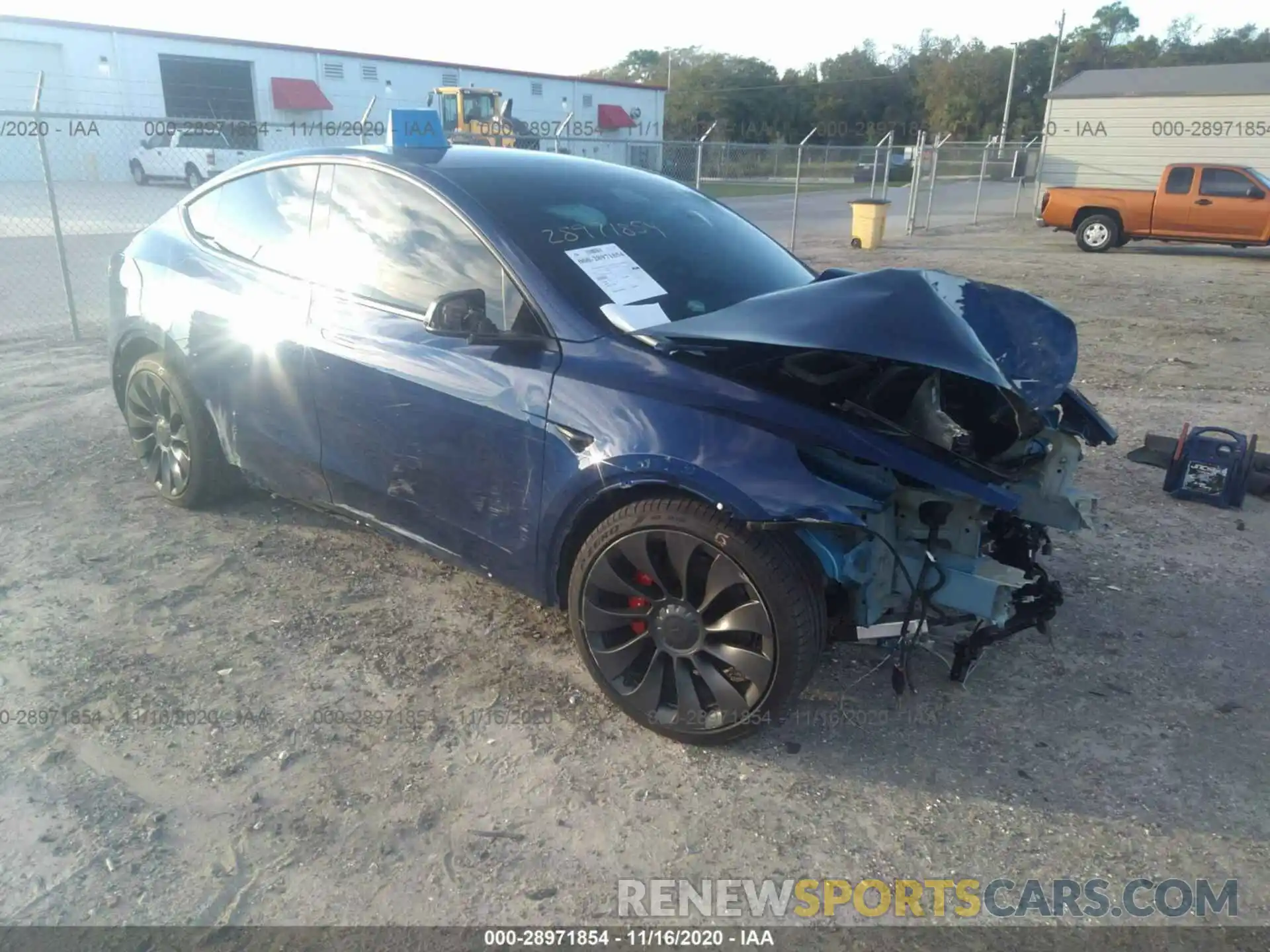 1 Photograph of a damaged car 5YJYGDEF6LF046666 TESLA MODEL Y 2020