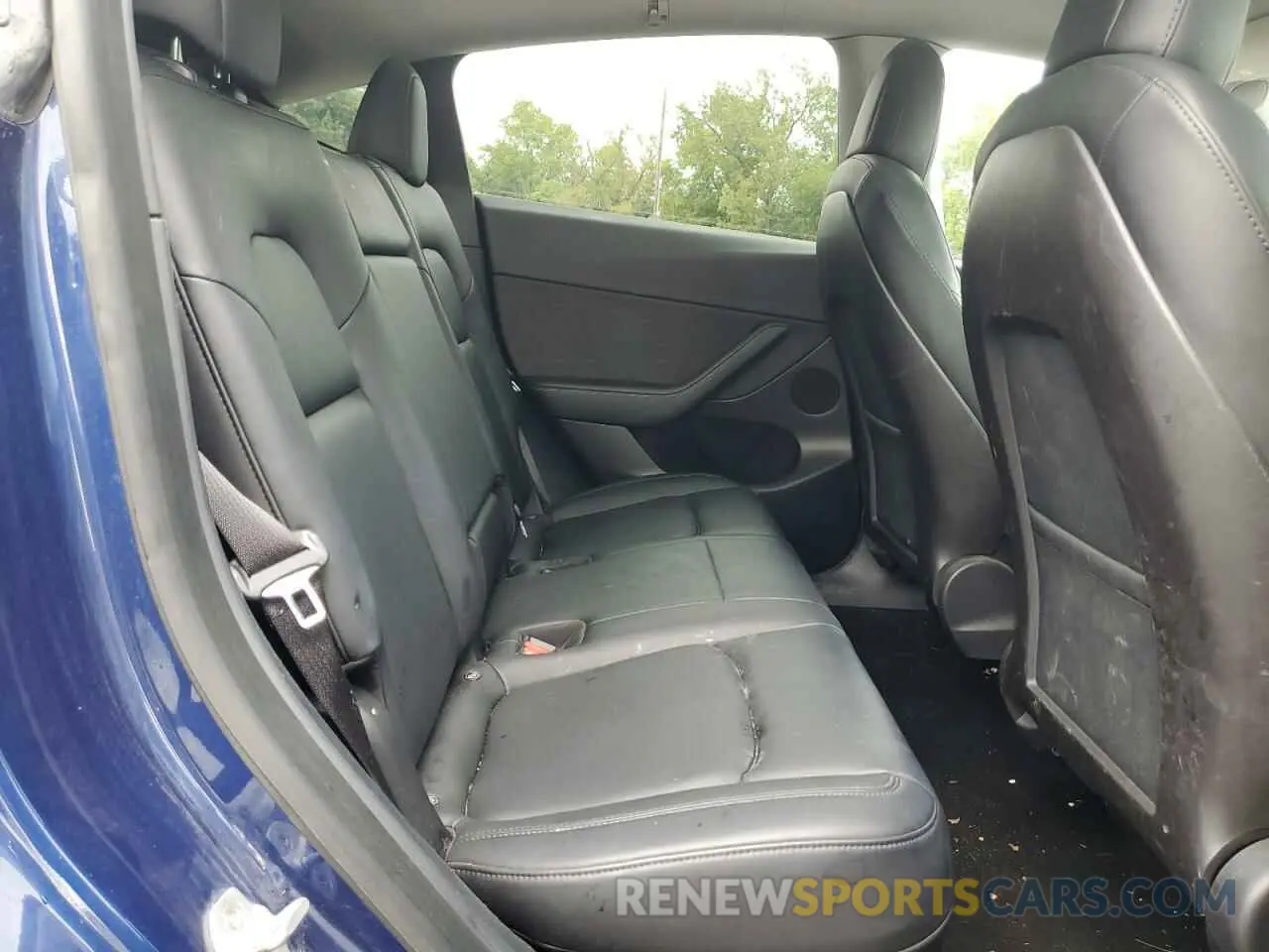 11 Photograph of a damaged car 5YJYGDEF7LF000909 TESLA MODEL Y 2020