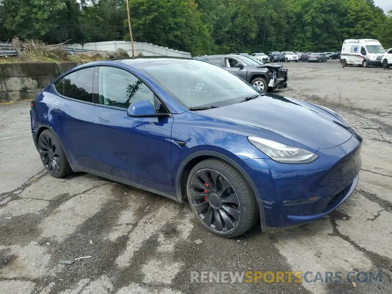 4 Photograph of a damaged car 5YJYGDEF7LF000909 TESLA MODEL Y 2020