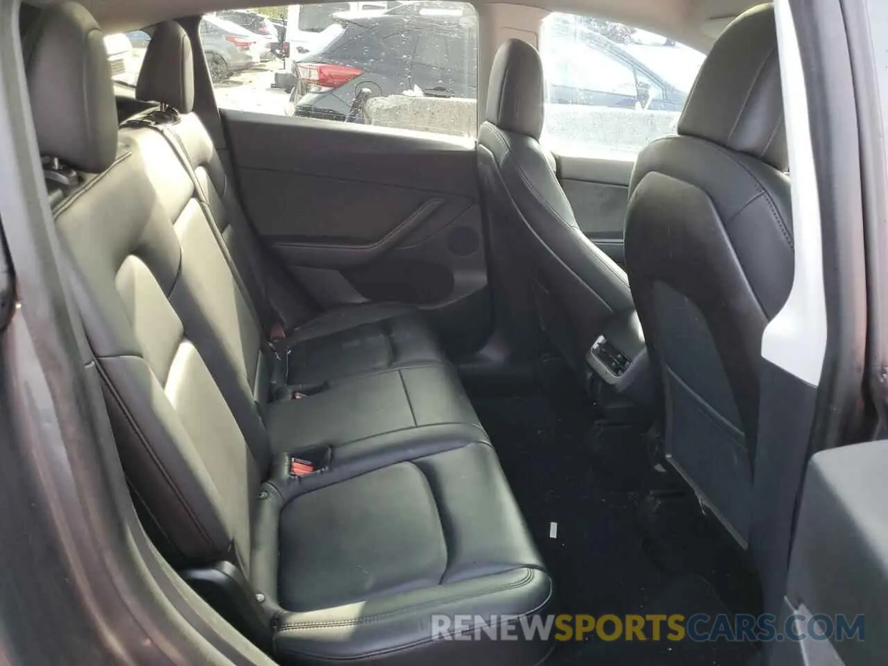 10 Photograph of a damaged car 5YJYGDEF7LF014003 TESLA MODEL Y 2020