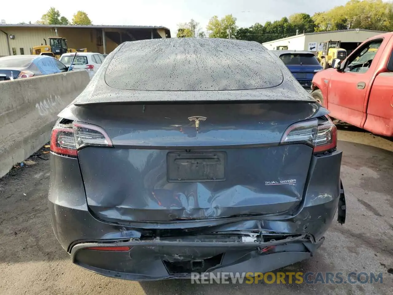 6 Photograph of a damaged car 5YJYGDEF7LF014003 TESLA MODEL Y 2020