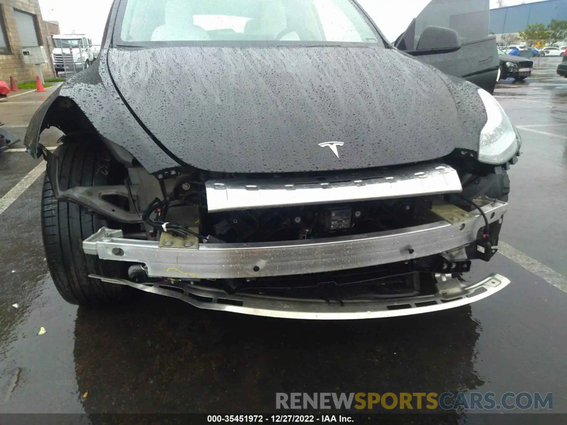 6 Photograph of a damaged car 5YJYGDEF7LF020089 TESLA MODEL Y 2020