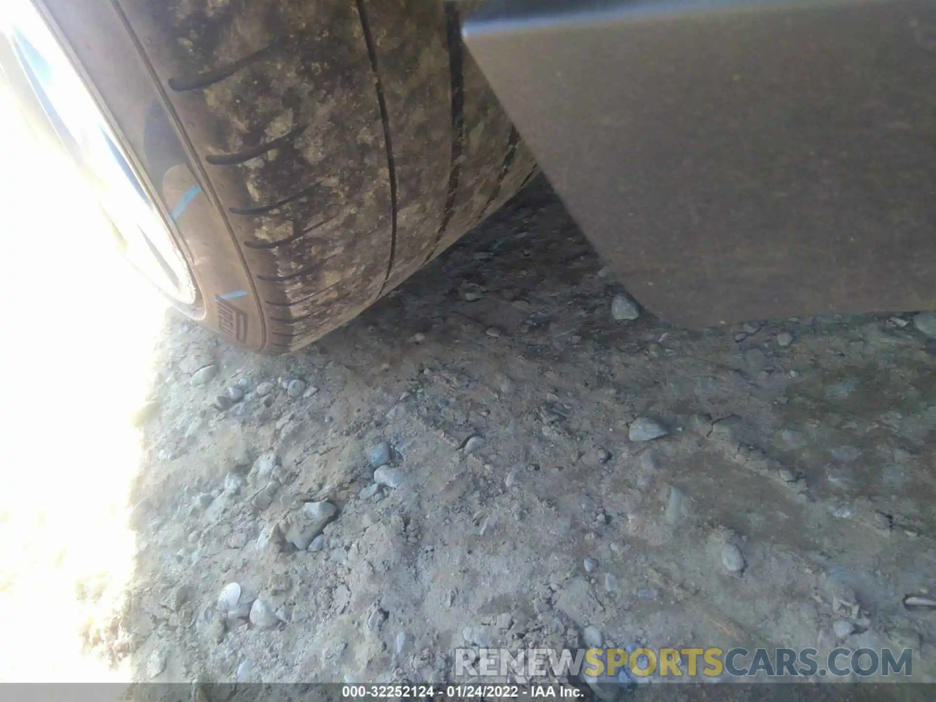 15 Photograph of a damaged car 5YJYGDEF7LF028063 TESLA MODEL Y 2020