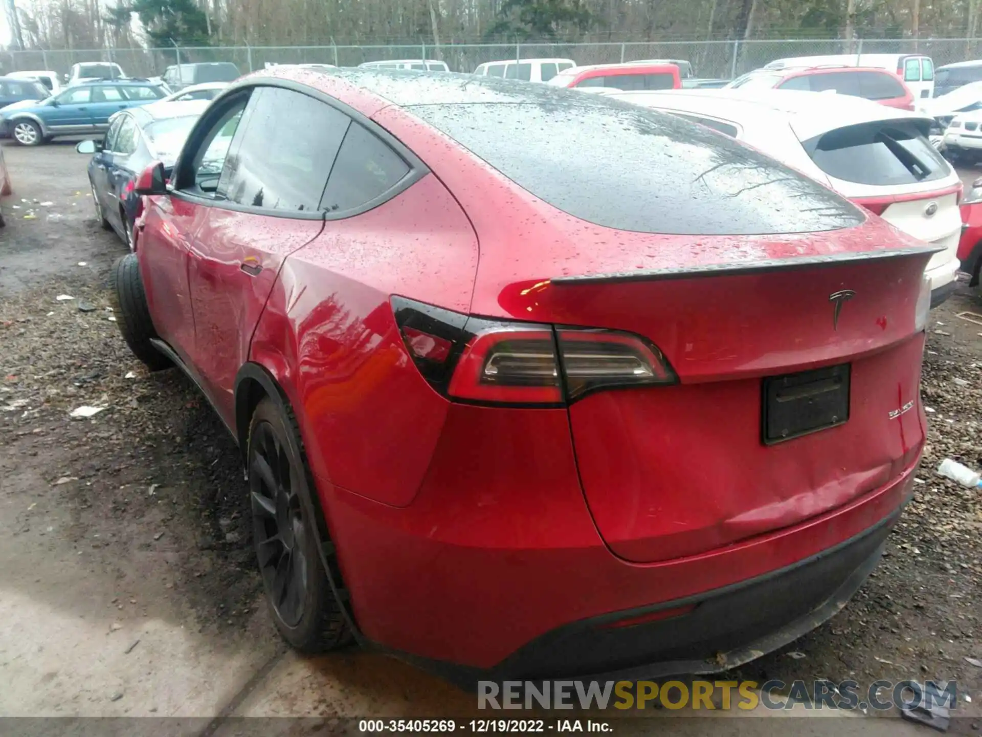 3 Photograph of a damaged car 5YJYGDEF7LF037698 TESLA MODEL Y 2020