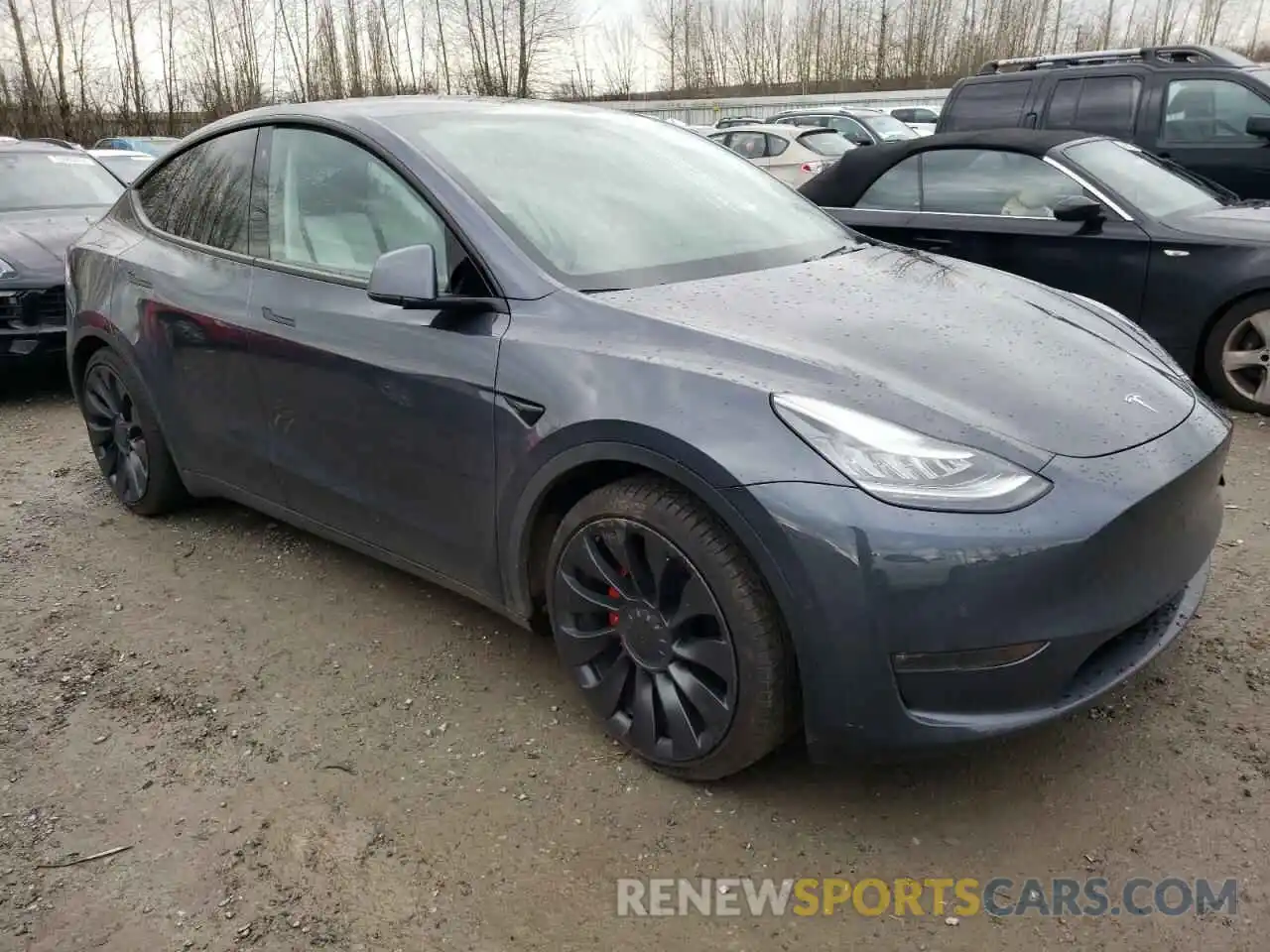 4 Photograph of a damaged car 5YJYGDEF7LF057353 TESLA MODEL Y 2020